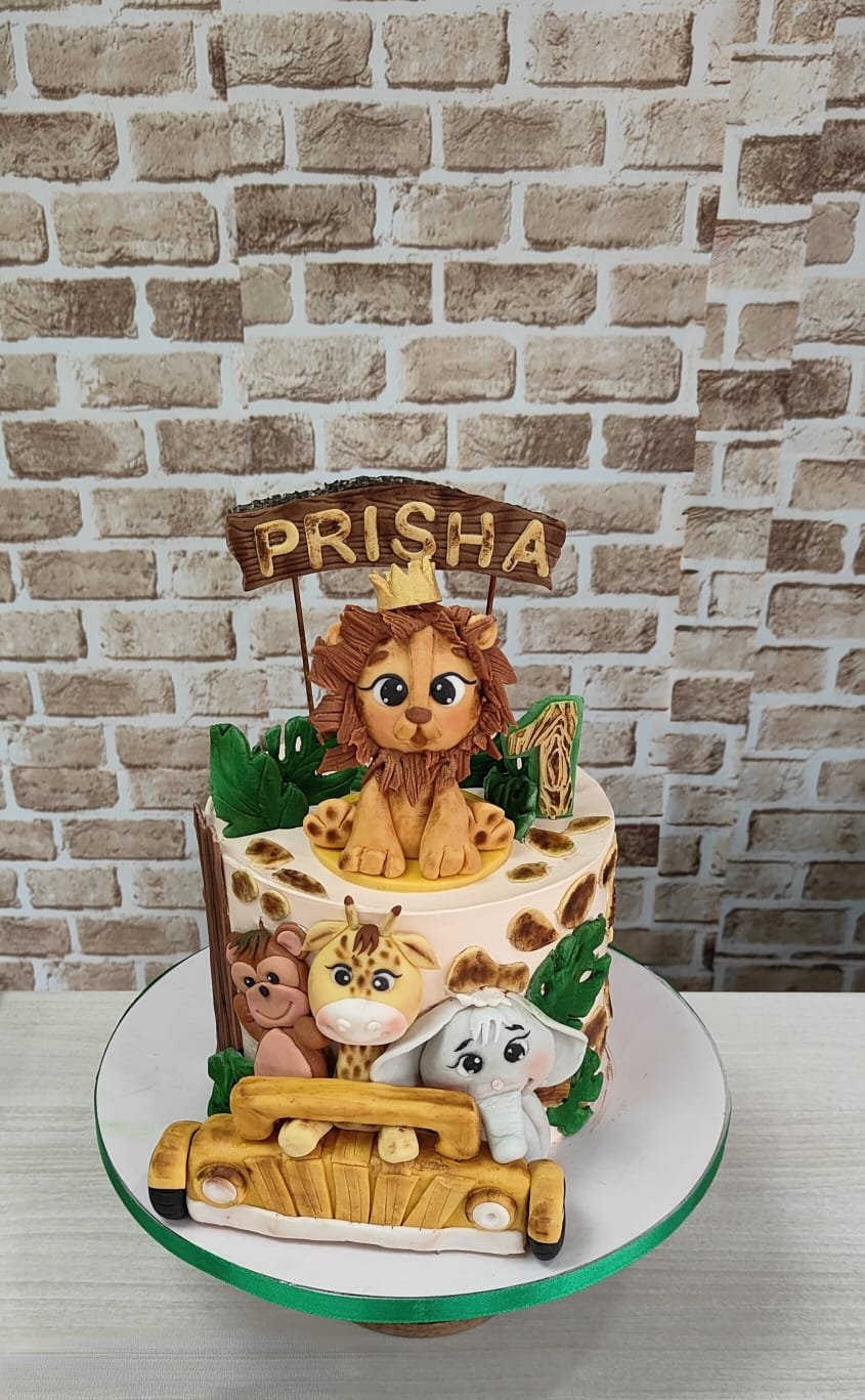 Baked Addictions – Custom Cake 1